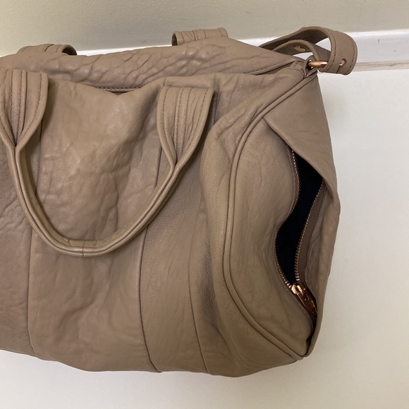 Alexander Wang Pebbled Lambskin Rockie Latte Rose Gold Hardware - Picture 5 of 9